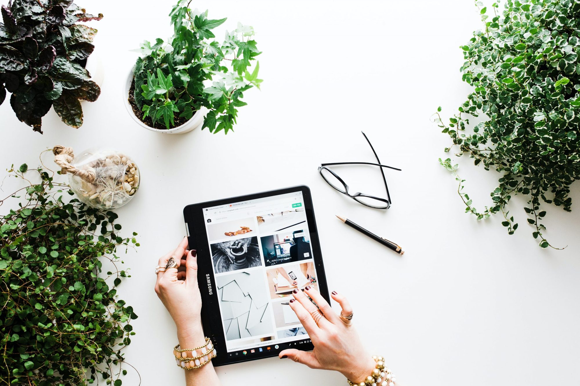 Best eCommerce Tools you should have in your Sales Kit